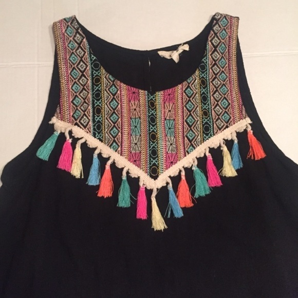 Entro Medium Black Sleeveless‎ Top Fringe - Picture 4 of 6